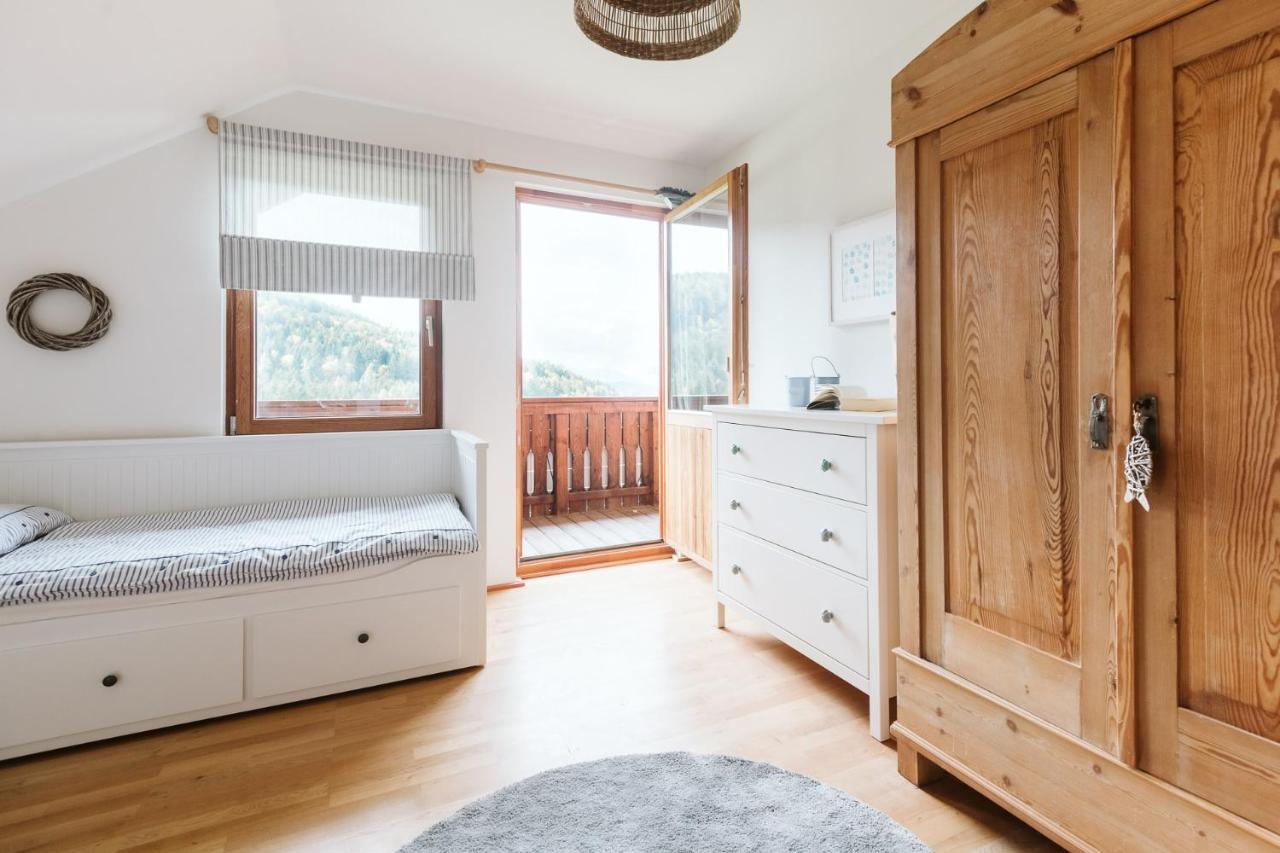 Mirnockahoi - Familienfreundliches Ferienhaus Fuer 4 Erwachsene, Maritimes Bergerlebnis, Panoramablick Von Terrasse Und Balkon, Carinthia, Millstaettersee Ferndorf Dış mekan fotoğraf