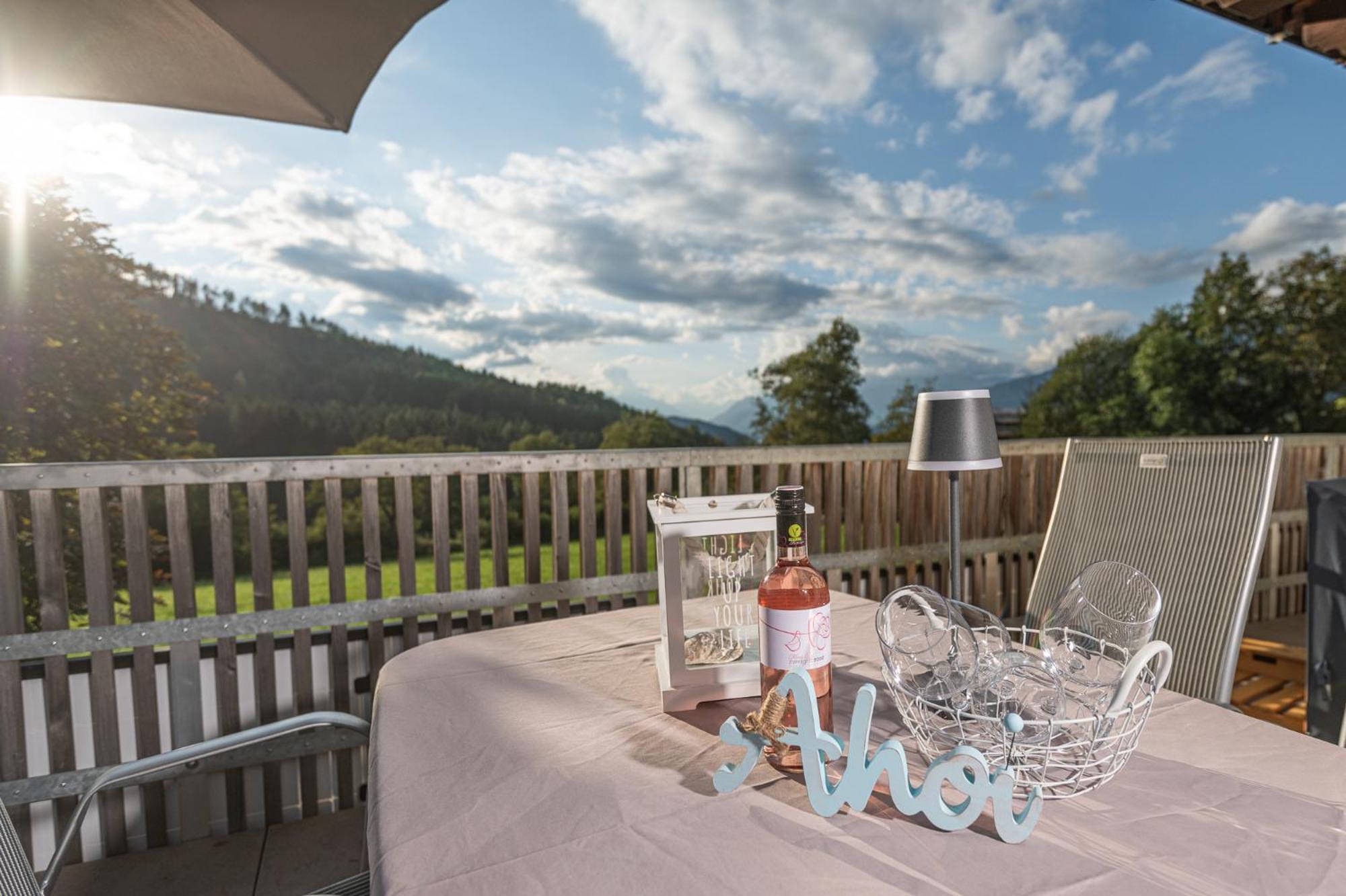 Mirnockahoi - Familienfreundliches Ferienhaus Fuer 4 Erwachsene, Maritimes Bergerlebnis, Panoramablick Von Terrasse Und Balkon, Carinthia, Millstaettersee Ferndorf Dış mekan fotoğraf
